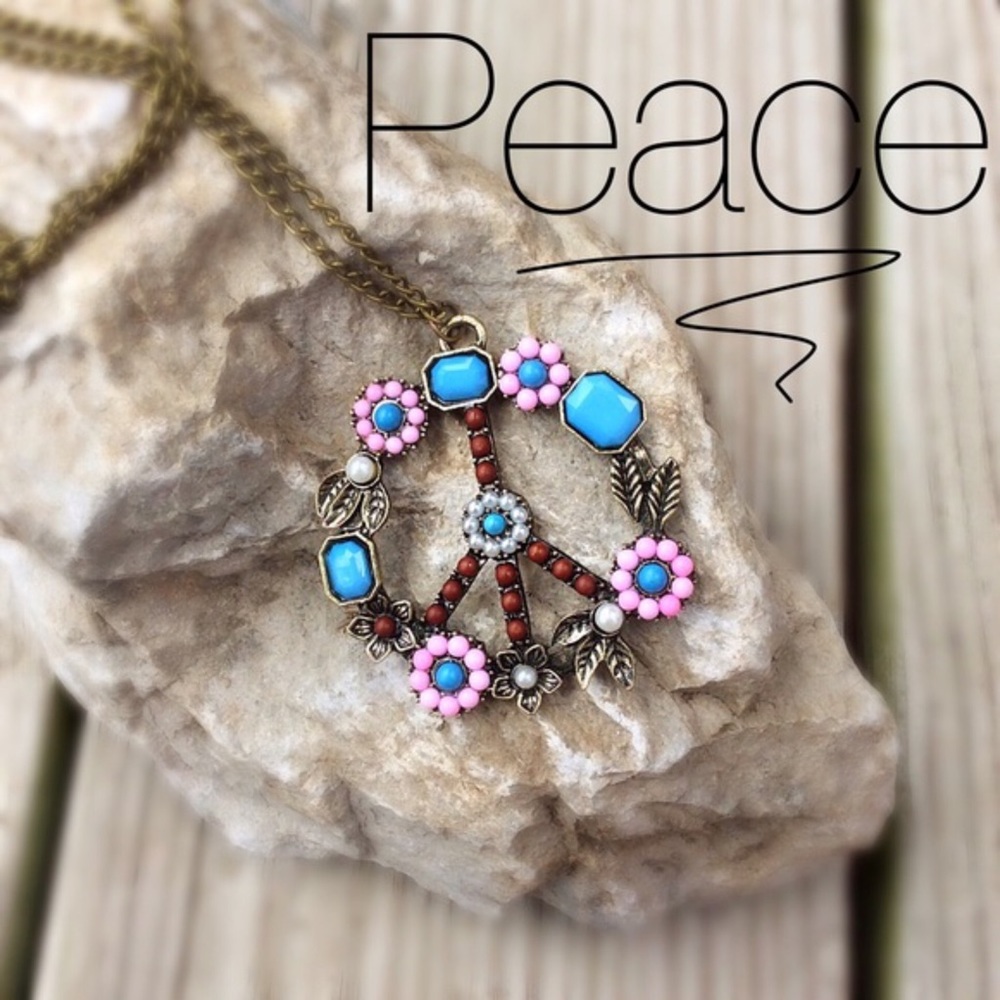 Floral Peace Sign Necklace New